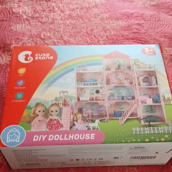 Pink DIY Dollhouse Set with Accessories - Picture 1 of 3